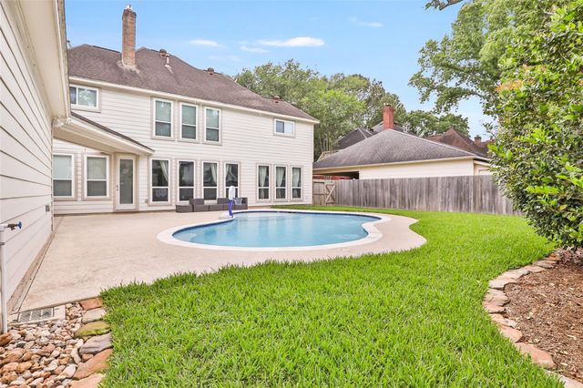 2106 Mountain Lake Drive, Kingwood, TX 77345