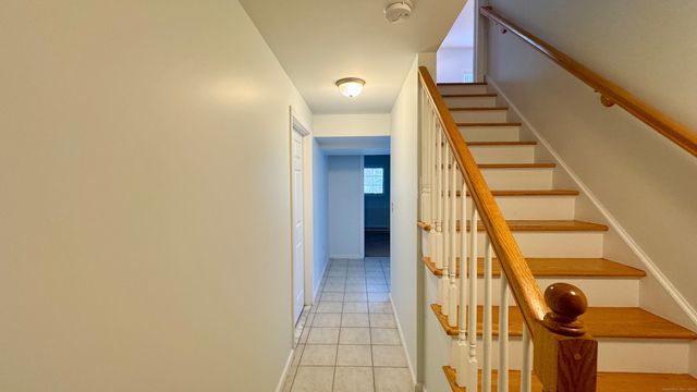 18 Honey Lane, Southington, CT 06489