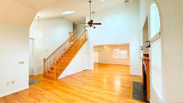 18 Honey Lane, Southington, CT 06489