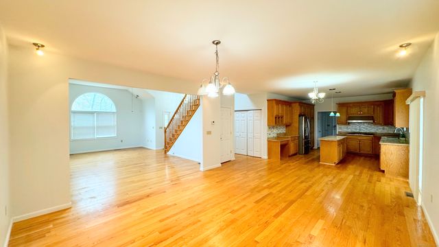 18 Honey Lane, Southington, CT 06489