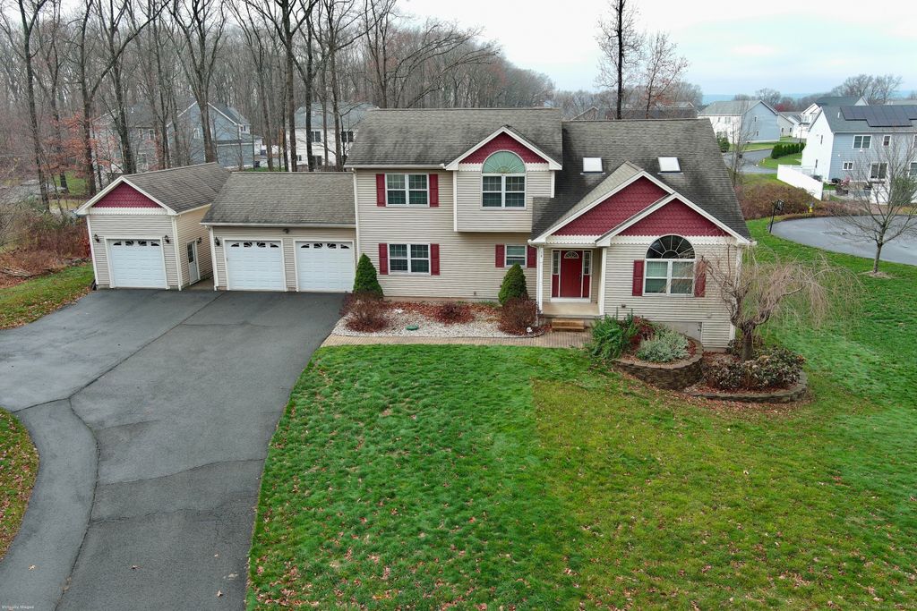 18 Honey Lane, Southington, CT 06489