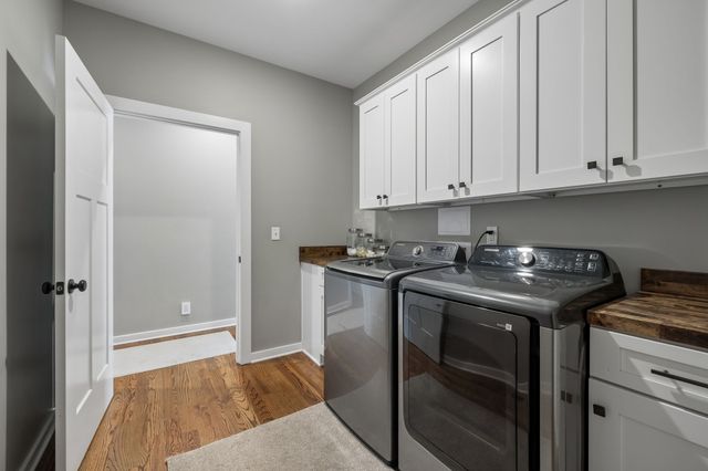 101 Amelia Dr, Bon Aqua, TN 37025