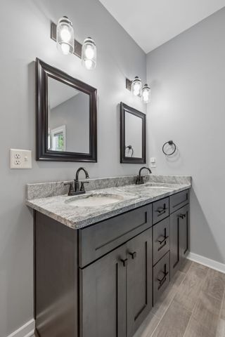 101 Amelia Dr, Bon Aqua, TN 37025
