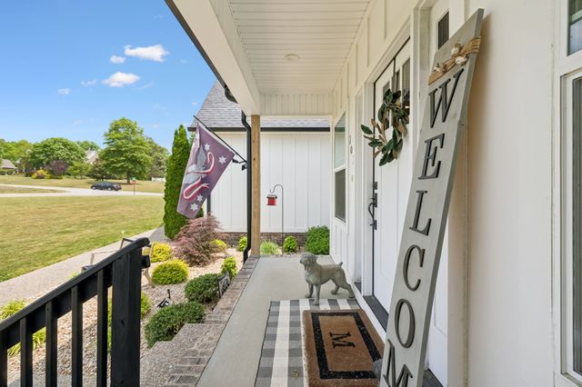101 Amelia Dr, Bon Aqua, TN 37025