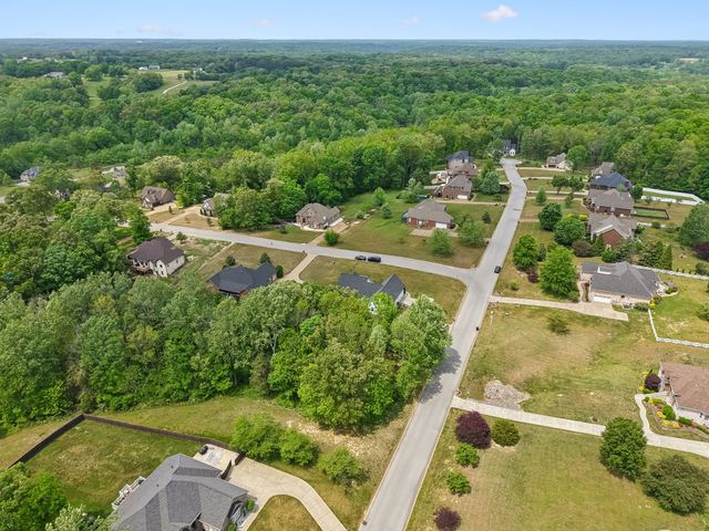 101 Amelia Dr, Bon Aqua, TN 37025
