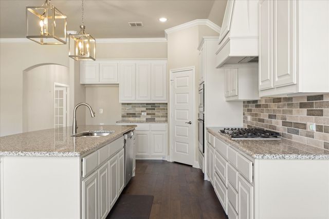 1089 Mickelson Drive, Granbury, TX 76048