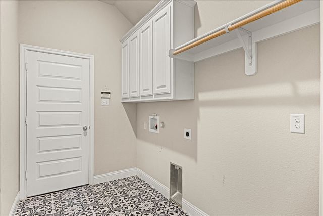 1089 Mickelson Drive, Granbury, TX 76048