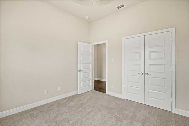 1089 Mickelson Drive, Granbury, TX 76048