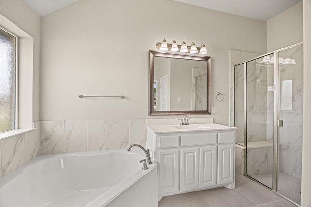 1089 Mickelson Drive, Granbury, TX 76048