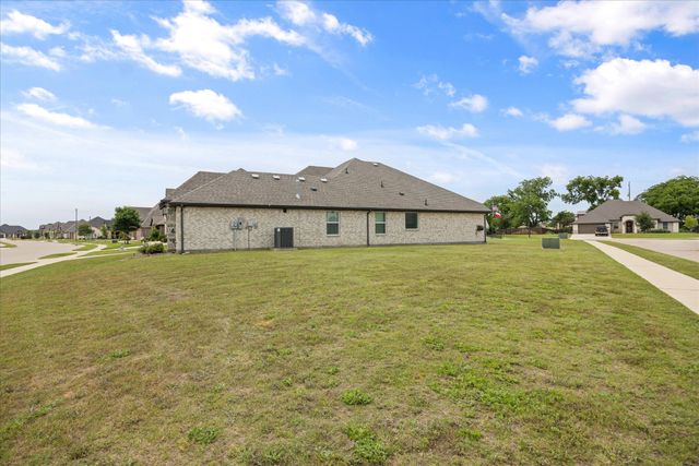 1089 Mickelson Drive, Granbury, TX 76048
