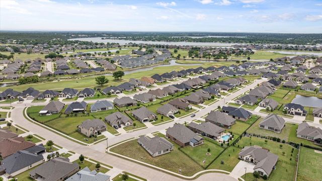 1089 Mickelson Drive, Granbury, TX 76048