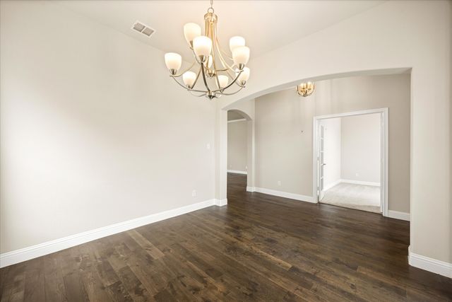 1089 Mickelson Drive, Granbury, TX 76048
