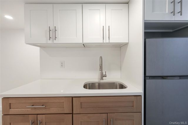 234 E 42nd Street, Brooklyn, NY 11203