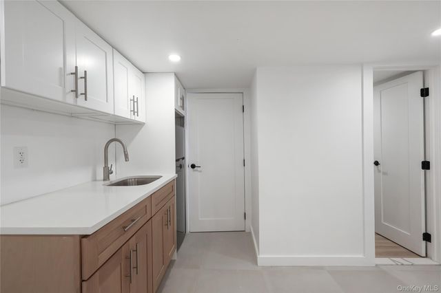 234 E 42nd Street, Brooklyn, NY 11203