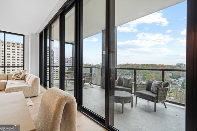 2425 Peachtree Road NE 1104, Atlanta, GA 30305