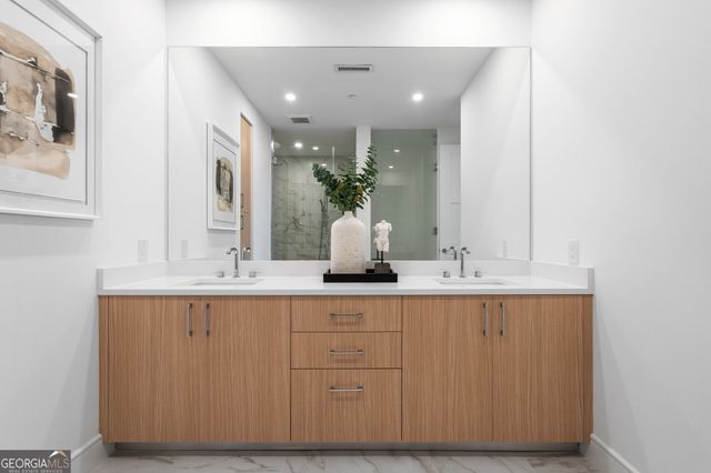 2425 Peachtree Road NE 1104, Atlanta, GA 30305