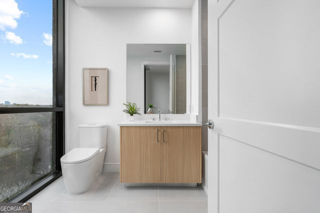 2425 Peachtree Road NE 1104, Atlanta, GA 30305