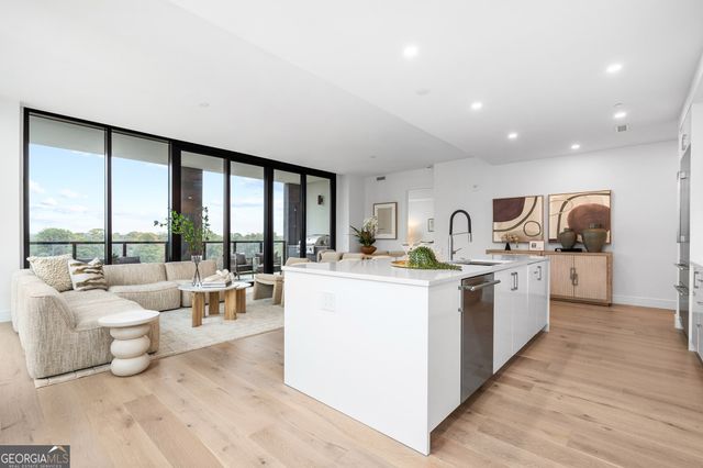 2425 Peachtree Road NE 1104, Atlanta, GA 30305