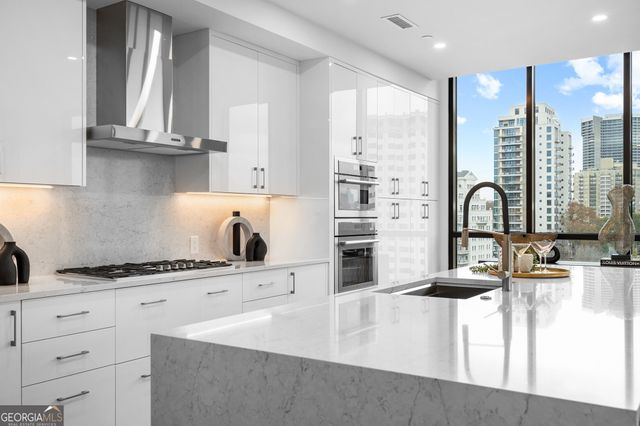 2425 Peachtree Road NE 1104, Atlanta, GA 30305