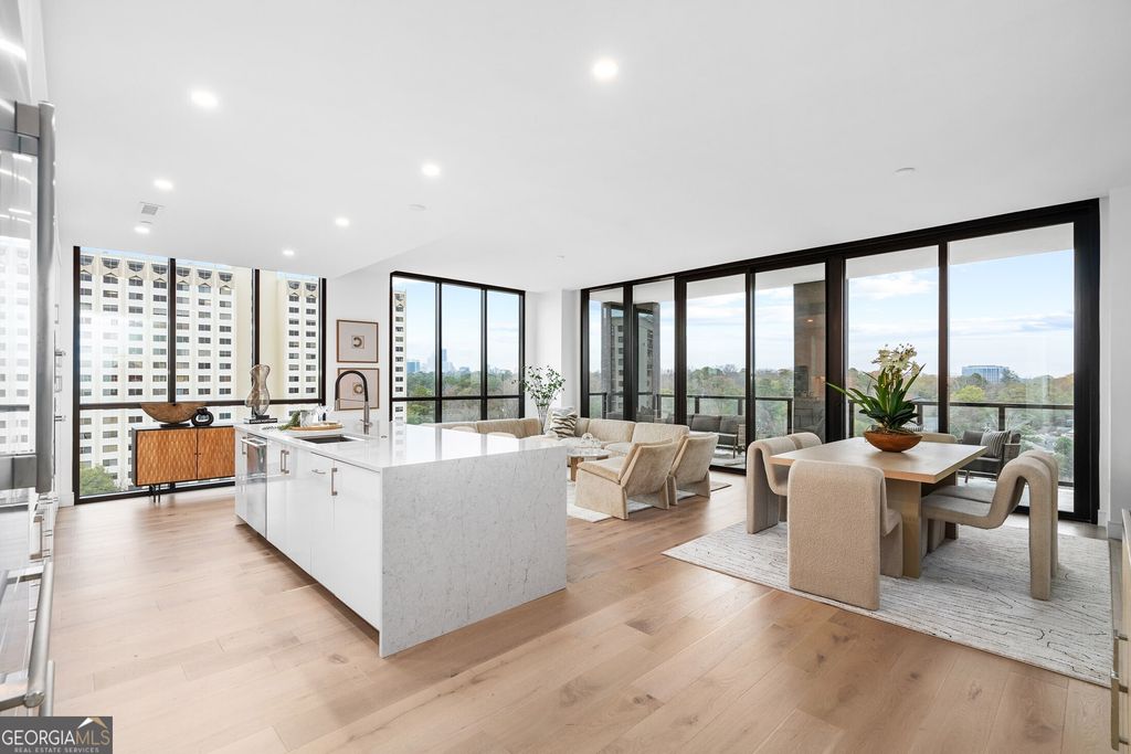 2425 Peachtree Road NE 1104, Atlanta, GA 30305