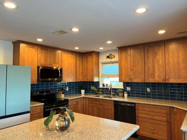 16527 Frances Drake Road, Jamaica Beach, TX 77554
