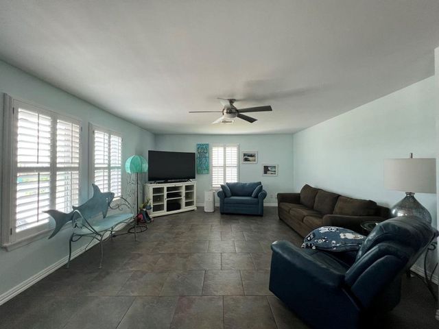 16527 Frances Drake Road, Jamaica Beach, TX 77554