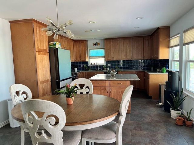 16527 Frances Drake Road, Jamaica Beach, TX 77554