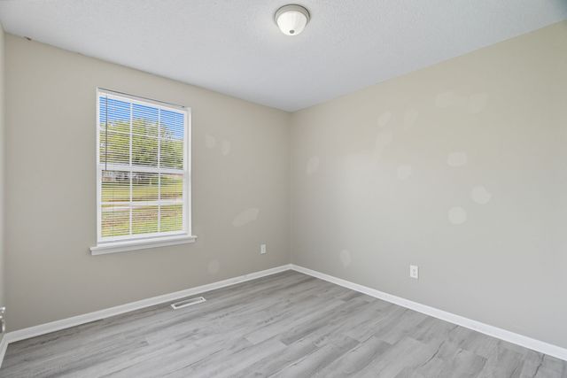 1126 Wynnewood Dr, Castalian Springs, TN 37031