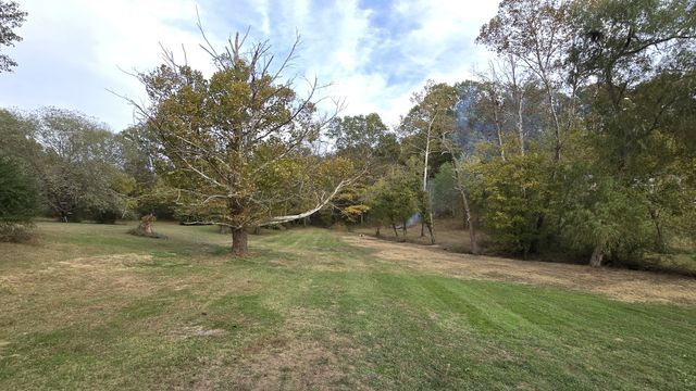 1126 Wynnewood Dr, Castalian Springs, TN 37031