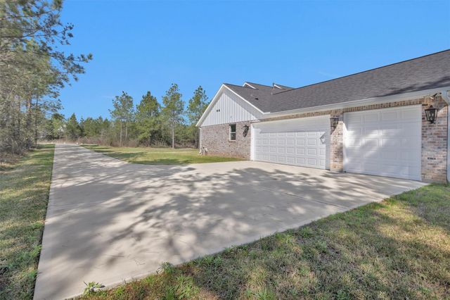 12744 Oak Barrel Road, Willis, TX 77378