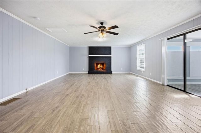 421 E Crogan Street, Lawrenceville, GA 30046