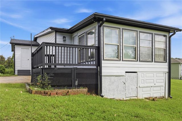 421 E Crogan Street, Lawrenceville, GA 30046