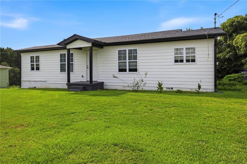 421 E Crogan Street, Lawrenceville, GA 30046