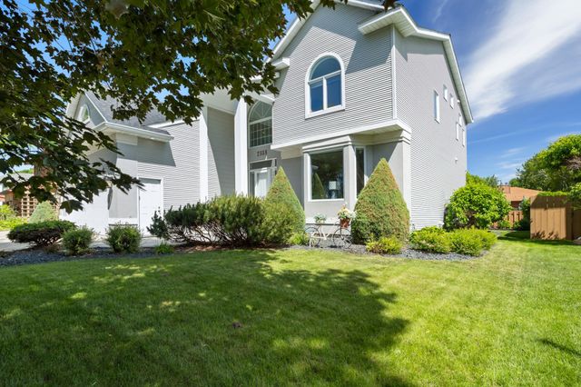 2938 Peterson Parkway N, Fargo, ND 58102