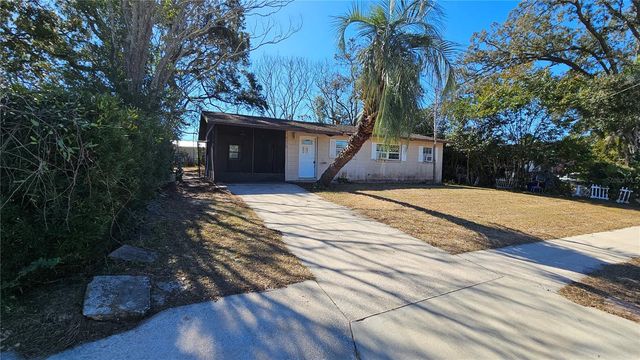 2115 WOODLAND BOULEVARD, Leesburg, FL 34748