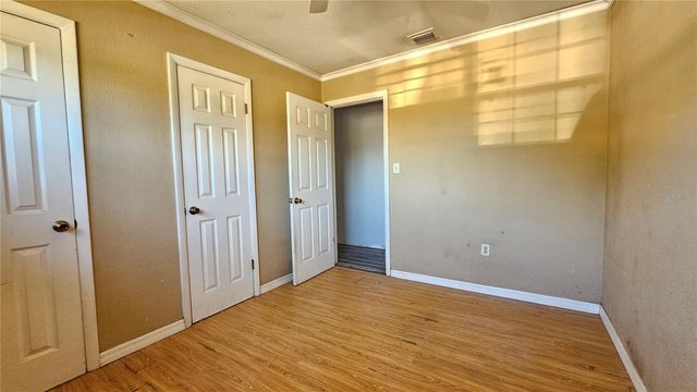 2115 WOODLAND BOULEVARD, Leesburg, FL 34748