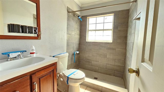 2115 WOODLAND BOULEVARD, Leesburg, FL 34748