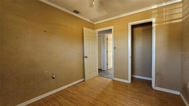 2115 WOODLAND BOULEVARD, Leesburg, FL 34748