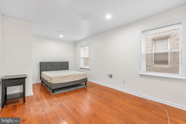 1504 BROWN ST, Philadelphia, PA 19130