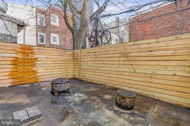 1504 BROWN ST, Philadelphia, PA 19130