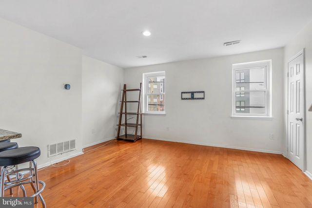 1504 BROWN ST, Philadelphia, PA 19130