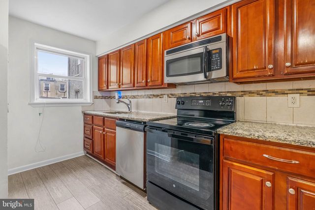 1504 BROWN ST, Philadelphia, PA 19130