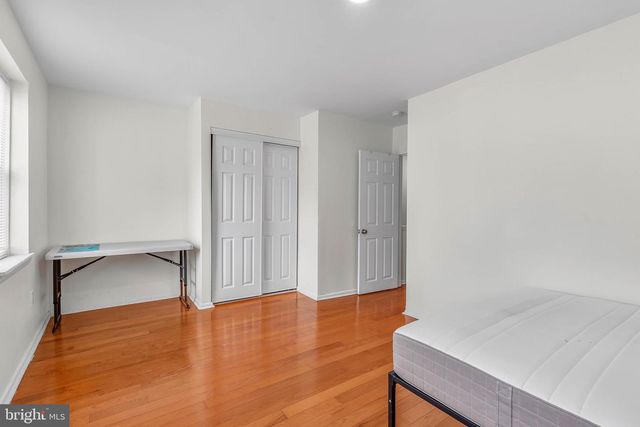 1504 BROWN ST, Philadelphia, PA 19130