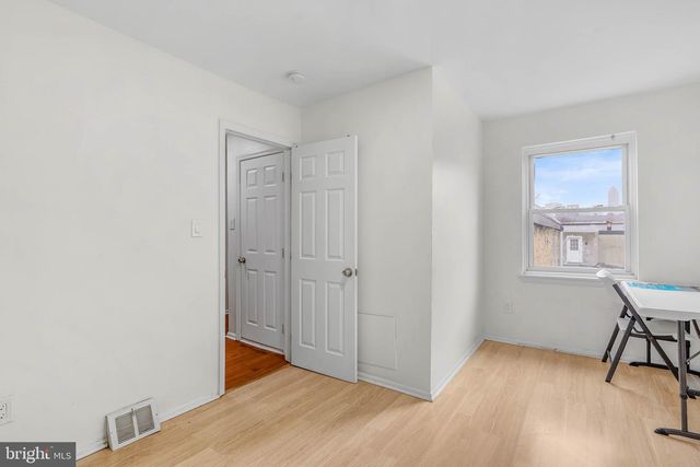 1504 BROWN ST, Philadelphia, PA 19130