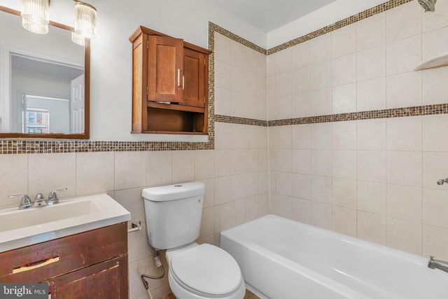 1504 BROWN ST, Philadelphia, PA 19130