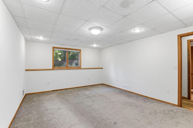 10940 105th Street N, Grant, MN 55082