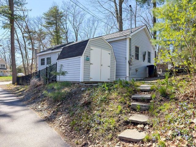 1 2nd Street, Windham, NH 03087