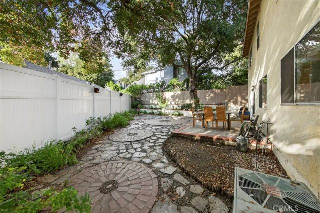 2629 Altura Avenue, La Crescenta, CA 91214