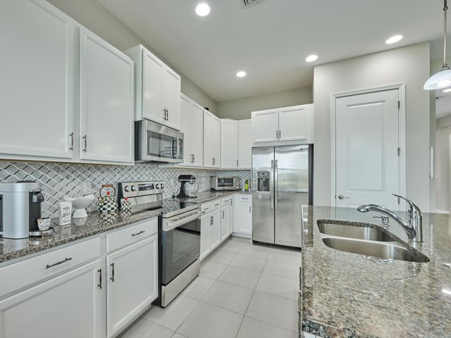 15751 Goldfinch Circle, The Acreage, FL 33470