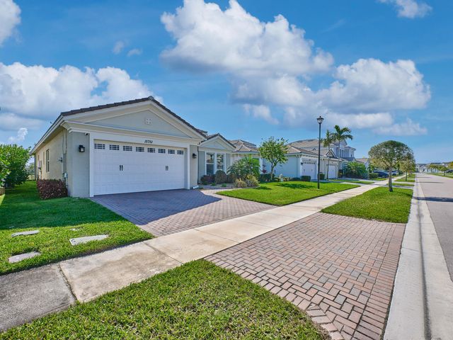 15751 Goldfinch Circle, The Acreage, FL 33470